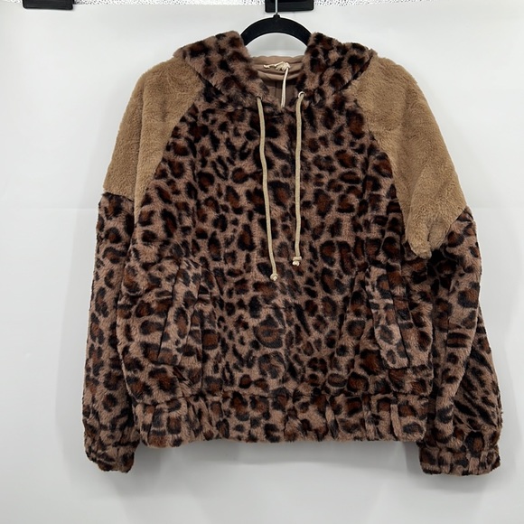 🆕Hem & Thread Faux Fur Fleece Crop Hooded Pullover Animal Print Leopard S,M &L - Picture 11 of 11